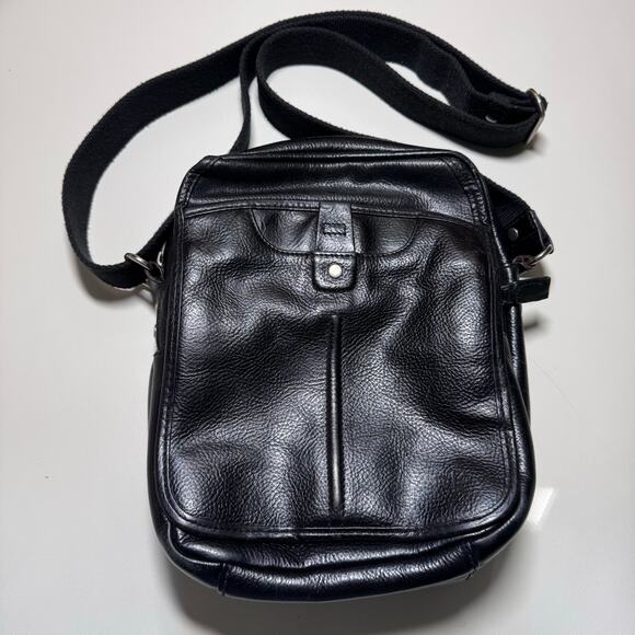 Ellington Messenger Bag Rucksack Crossbody Purse Travel Tote Black Leather Small - Picture 1 of 12